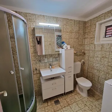 Aloe Apartment *